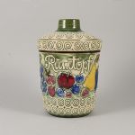 1742 3510 POT WITH A LID